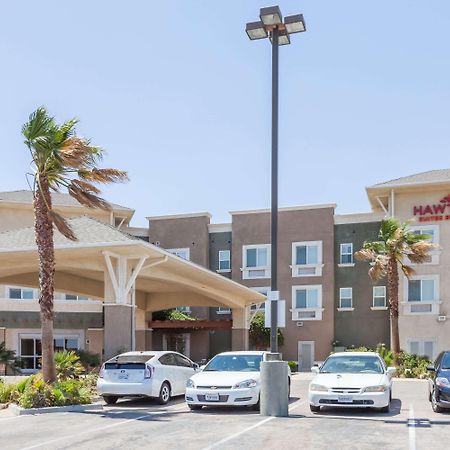 Hawthorn Suites Викторвил Екстериор снимка