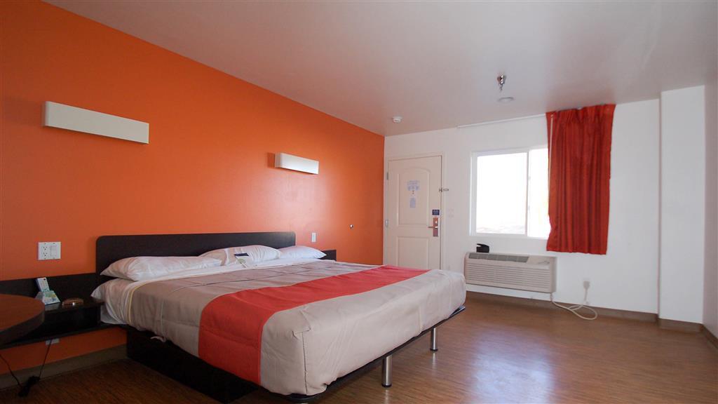 Hawthorn Suites Викторвил Стая снимка